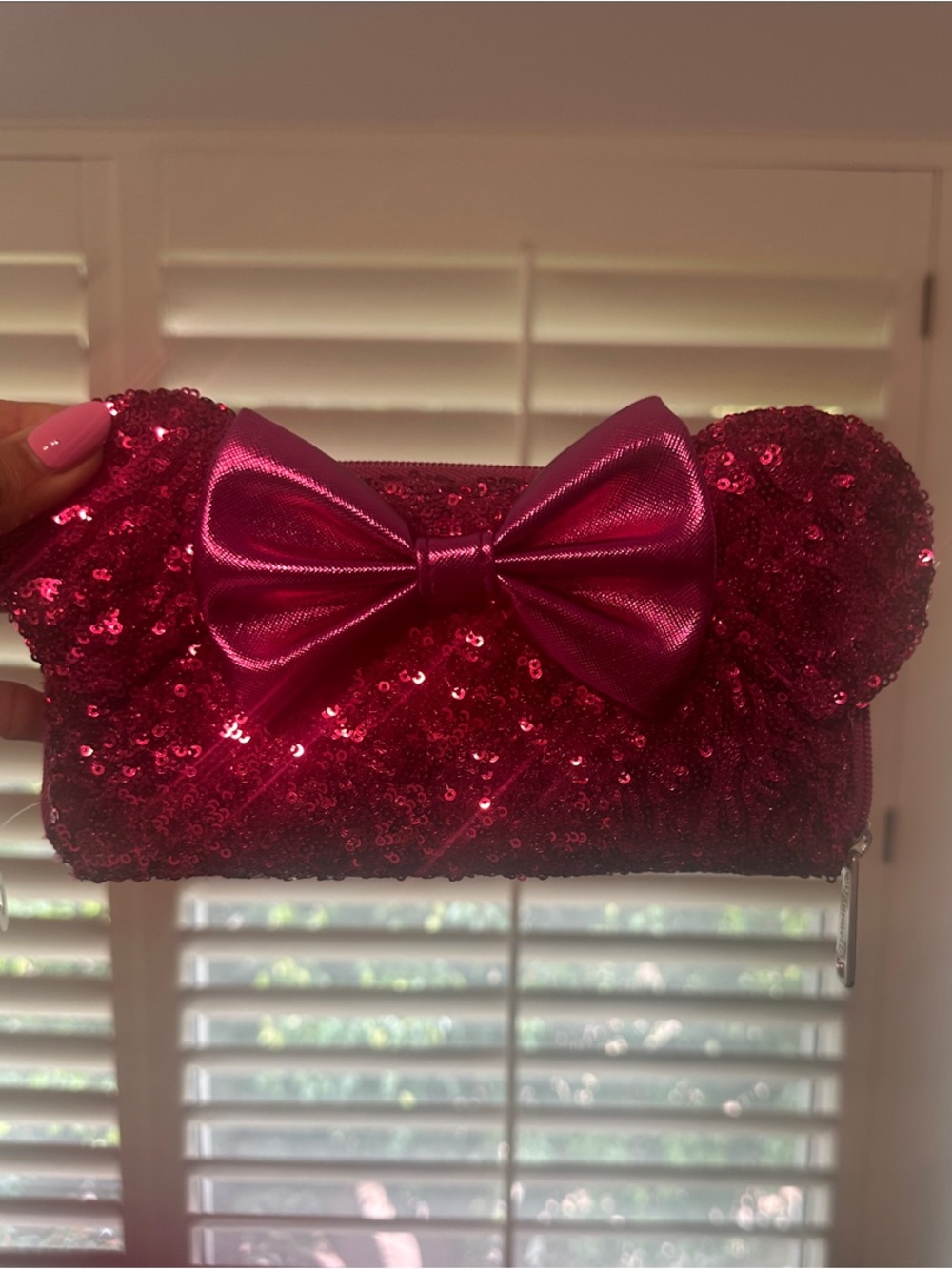 Loungefly Minnie Mouse Sequin Zip Wallet